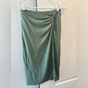 Never worn Vero Moda skirt